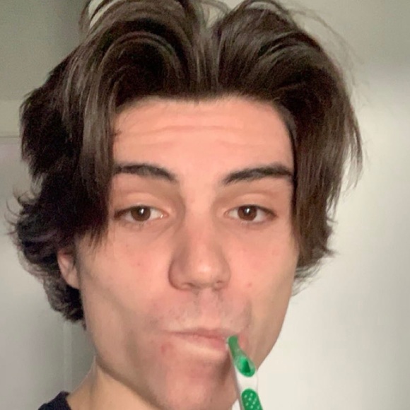 Meet your Posher, Michael - Picture 2 of 2